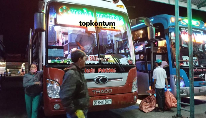 Nhà xe Hoài Phương