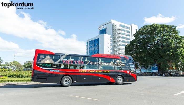 Nhà xe Việt Tân